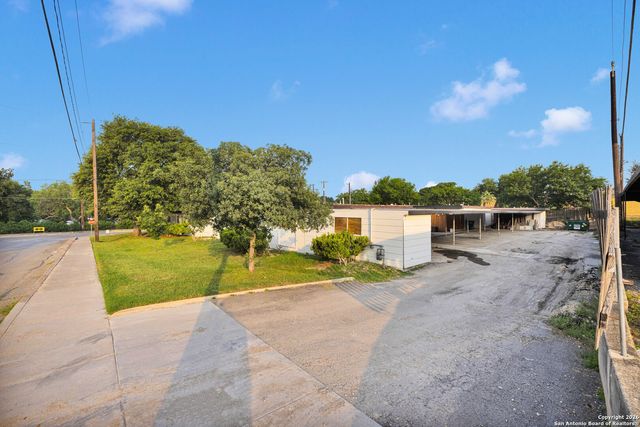 600 Gentleman Rd Apt 2, Balcones Heights, TX 78201