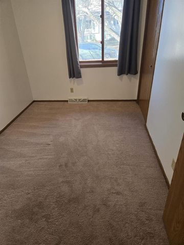 2430 MINERVA STREET, Oshkosh, WI 54901