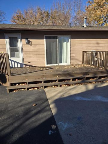 2430 MINERVA STREET, Oshkosh, WI 54901