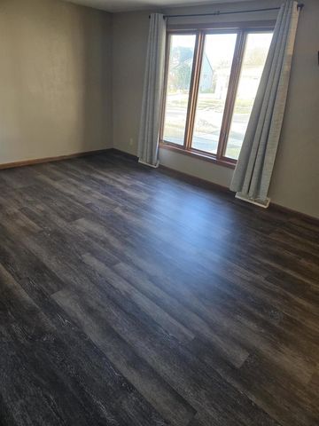 2430 MINERVA STREET, Oshkosh, WI 54901