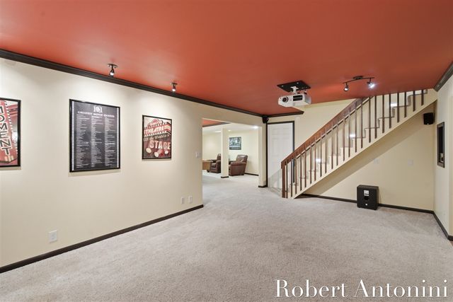 1708 Mont Rue Drive, Grand Rapids, MI 49546