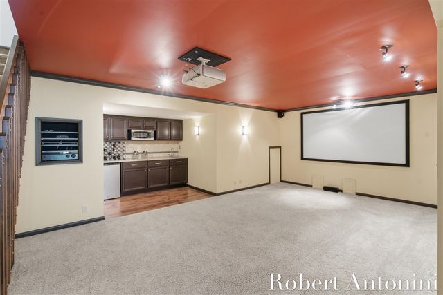 1708 Mont Rue Drive, Grand Rapids, MI 49546