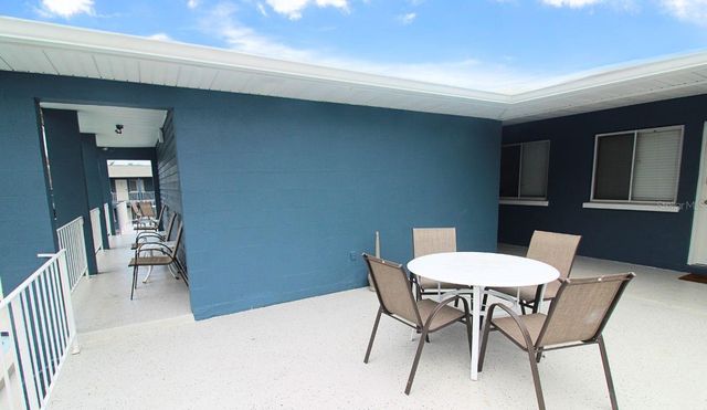 3001 BEE RIDGE ROAD 207, Sarasota, FL 34239