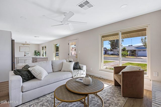 3350 E FLORIAN Avenue, Mesa, AZ 85204