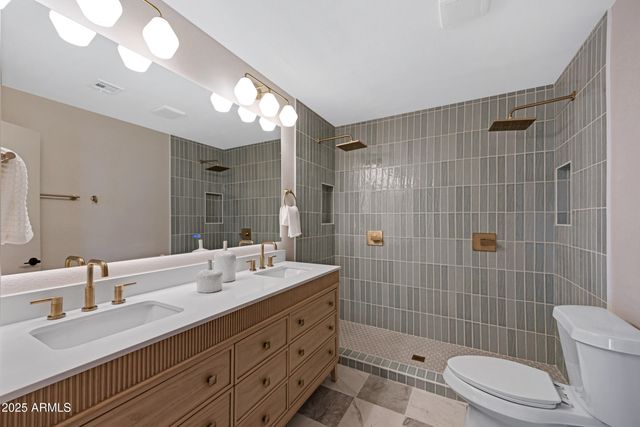 3350 E FLORIAN Avenue, Mesa, AZ 85204