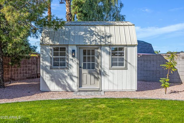 3350 E FLORIAN Avenue, Mesa, AZ 85204