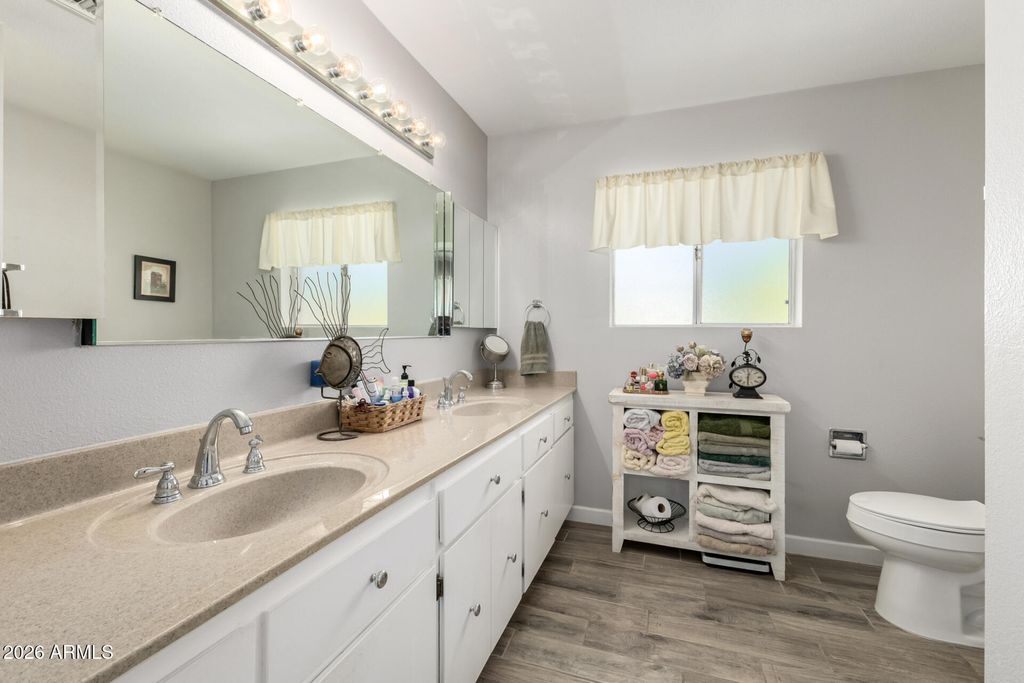 Image 23 of property listing at 5422 E DODGE Street, Mesa, AZ 85205