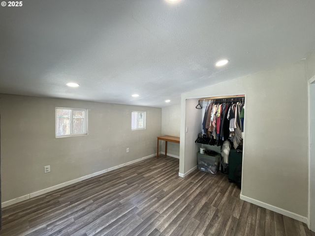 53621 WEEKLY CREEK Rd, Myrtle Point, OR 97458