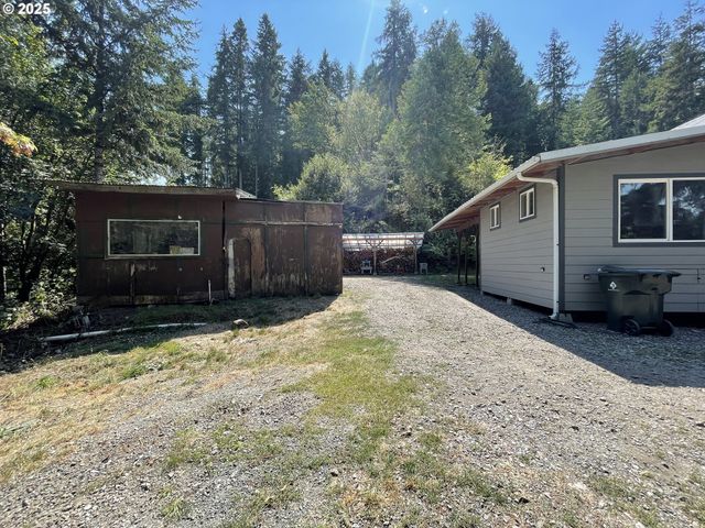 53621 WEEKLY CREEK Rd, Myrtle Point, OR 97458