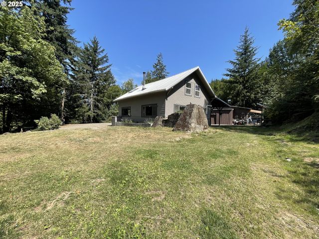 53621 WEEKLY CREEK Rd, Myrtle Point, OR 97458
