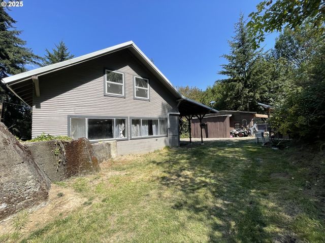 53621 WEEKLY CREEK Rd, Myrtle Point, OR 97458