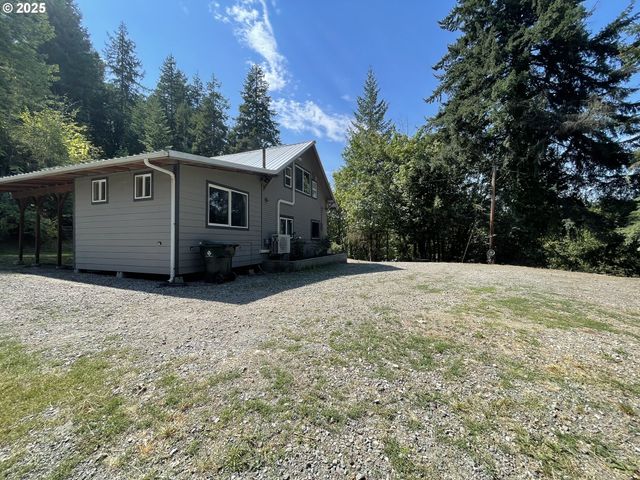53621 WEEKLY CREEK Rd, Myrtle Point, OR 97458