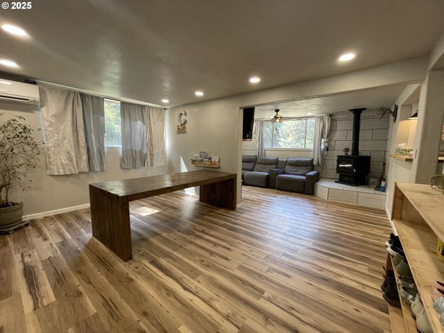 53621 WEEKLY CREEK Rd, Myrtle Point, OR 97458