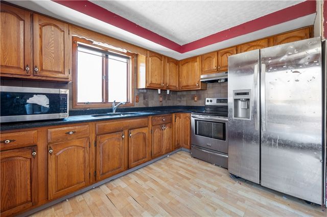 575 Moore Street, Albion, NY 14411