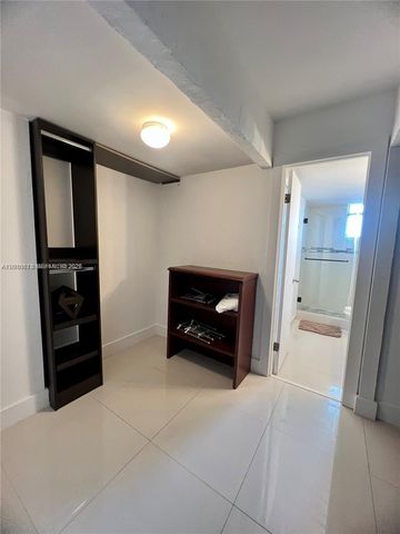2903 N Miami Beach Boulevard 906, North Miami Beach, FL 33160