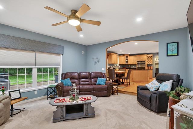 912 CHEROKEE COURT, Waupaca, WI 54981