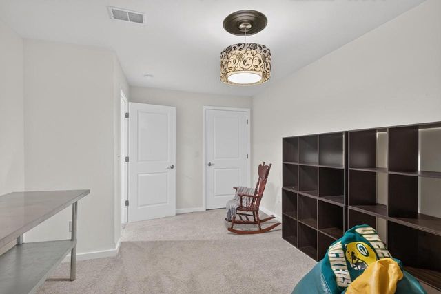 912 CHEROKEE COURT, Waupaca, WI 54981