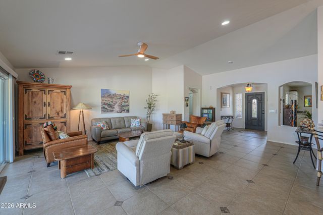 283 N SAN JUAN Trail, Casa Grande, AZ 85194