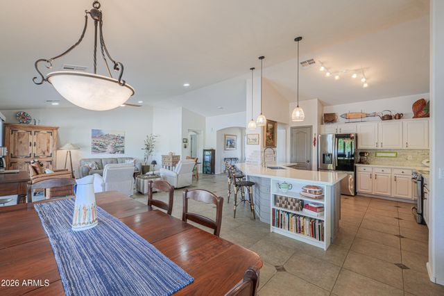 283 N SAN JUAN Trail, Casa Grande, AZ 85194