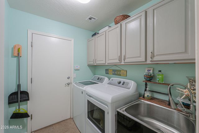 283 N SAN JUAN Trail, Casa Grande, AZ 85194