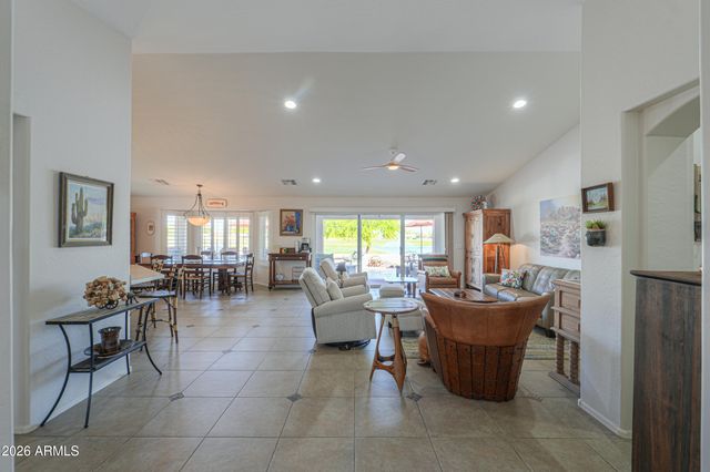 283 N SAN JUAN Trail, Casa Grande, AZ 85194
