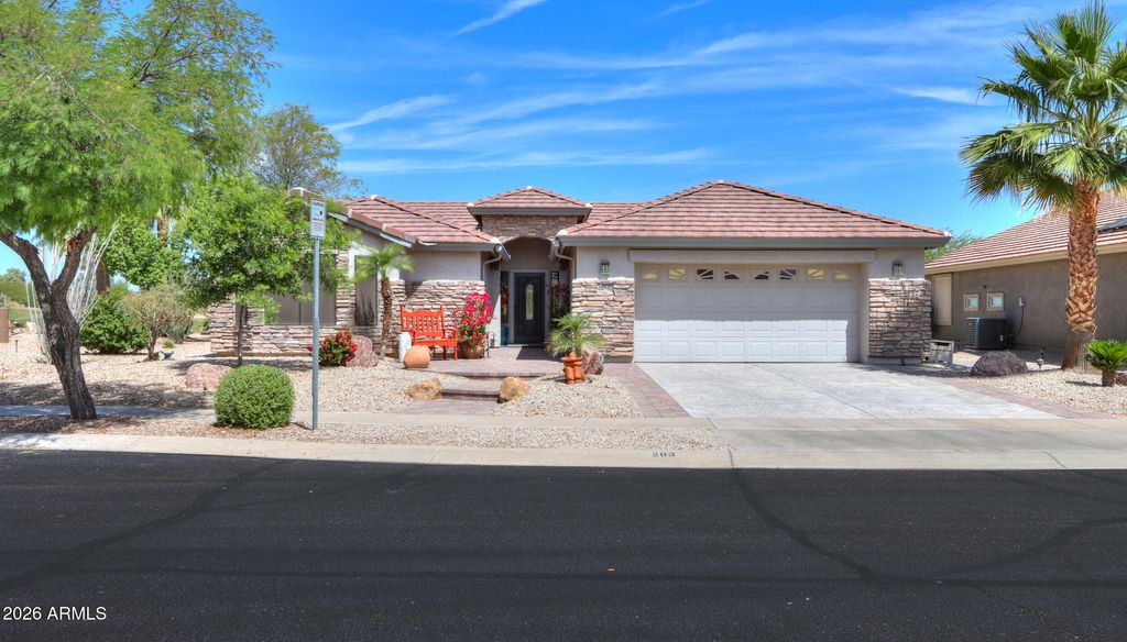 283 N SAN JUAN Trail, Casa Grande, AZ 85194