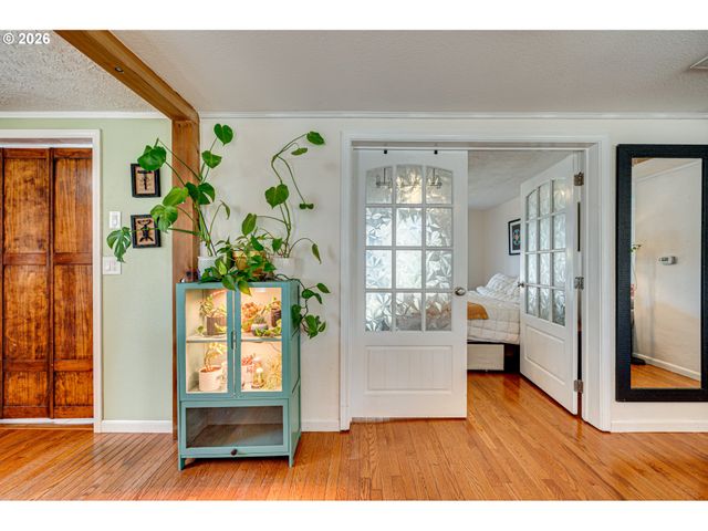 565 9TH St, Washougal, WA 98671