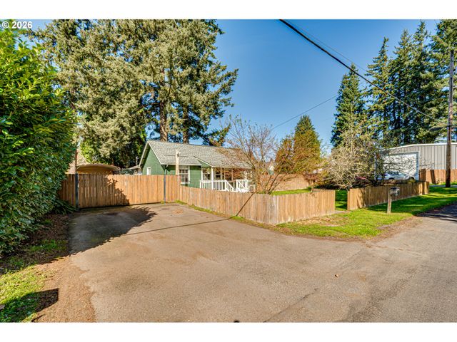 565 9TH St, Washougal, WA 98671