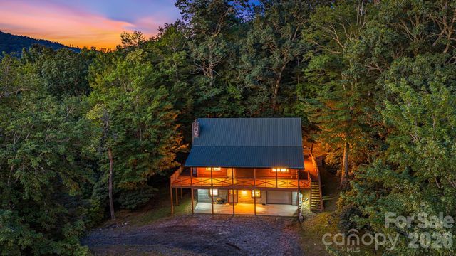 256 Fairway Loop, Burnsville, NC 28714