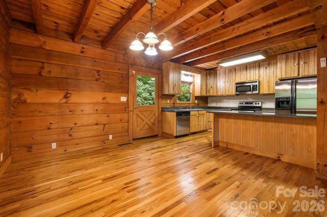 256 Fairway Loop, Burnsville, NC 28714