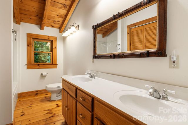 256 Fairway Loop, Burnsville, NC 28714