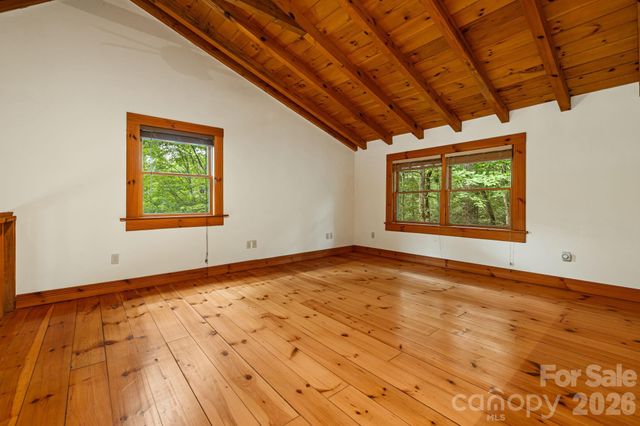 256 Fairway Loop, Burnsville, NC 28714
