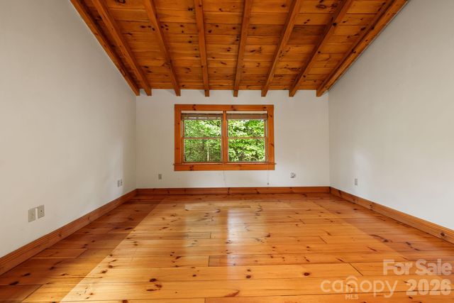 256 Fairway Loop, Burnsville, NC 28714