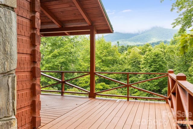 256 Fairway Loop, Burnsville, NC 28714