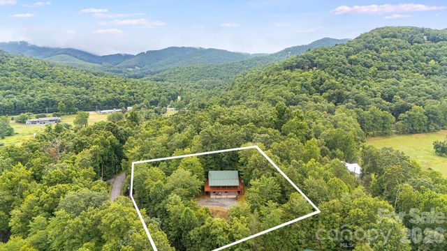 256 Fairway Loop, Burnsville, NC 28714