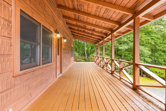256 Fairway Loop, Burnsville, NC 28714
