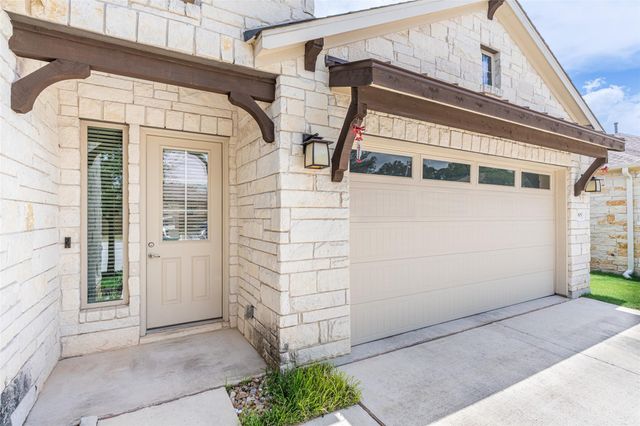 3805 Wales CT, Round Rock, TX 78681