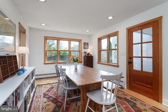 69 LEAVITT LN, Princeton, NJ 08540