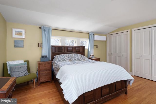 69 LEAVITT LN, Princeton, NJ 08540