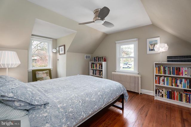 69 LEAVITT LN, Princeton, NJ 08540