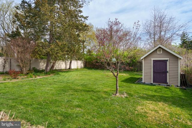 69 LEAVITT LN, Princeton, NJ 08540