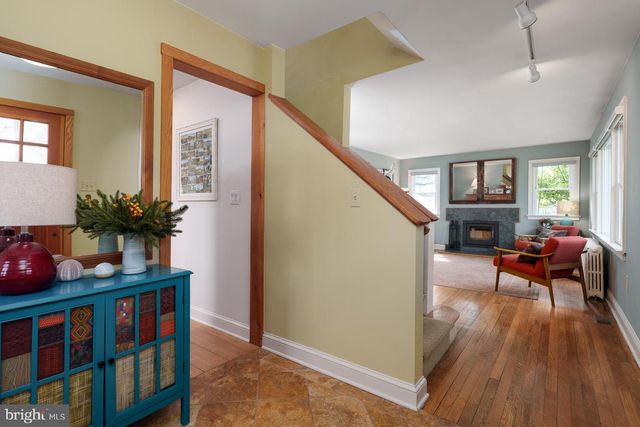 69 LEAVITT LN, Princeton, NJ 08540