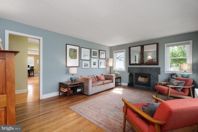 69 LEAVITT LN, Princeton, NJ 08540