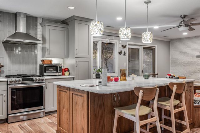 3222 Chancellor Drive, Fort Wayne, IN 46815