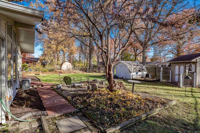 3222 Chancellor Drive, Fort Wayne, IN 46815