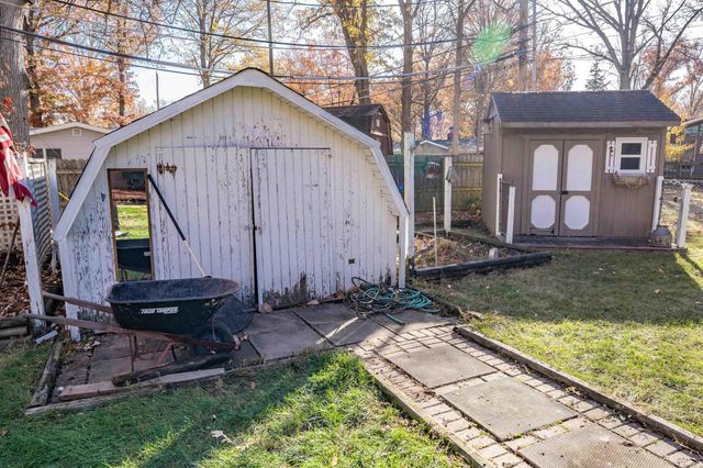 3222 Chancellor Drive, Fort Wayne, IN 46815