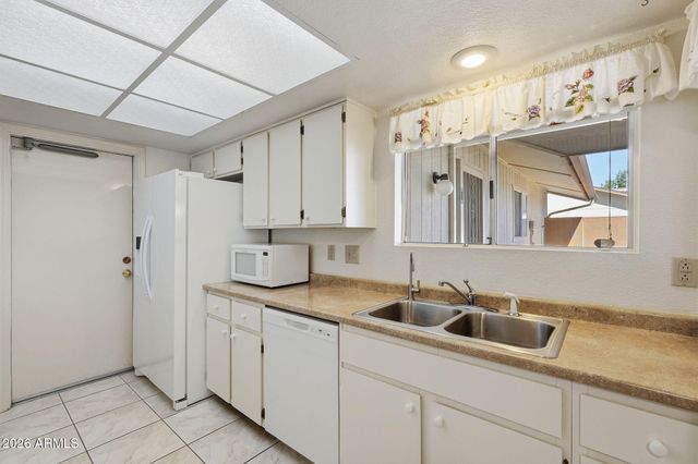 18655 N PALOMAR Drive, Sun City West, AZ 85375