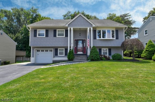5 Butler Pl, Butler Boro, NJ 07405