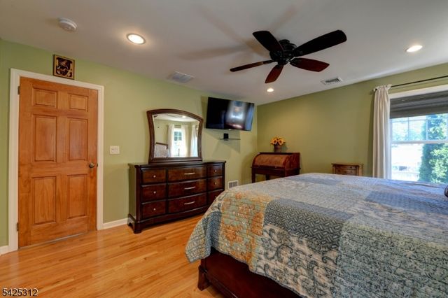 5 Butler Pl, Butler Boro, NJ 07405