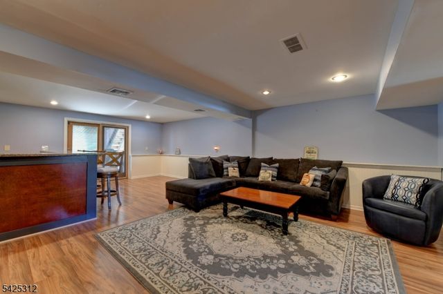 5 Butler Pl, Butler Boro, NJ 07405